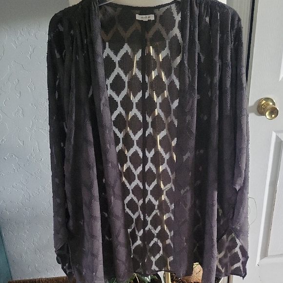 Maurices Tops - Maurices Sheer Dark Gray Sheer Geometric Design Kimono Cardigan
